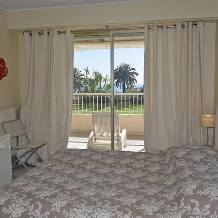 Renoir Apartment Cannes