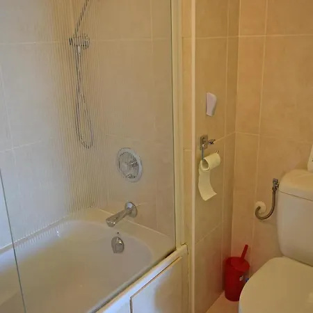 Renoir Apartment